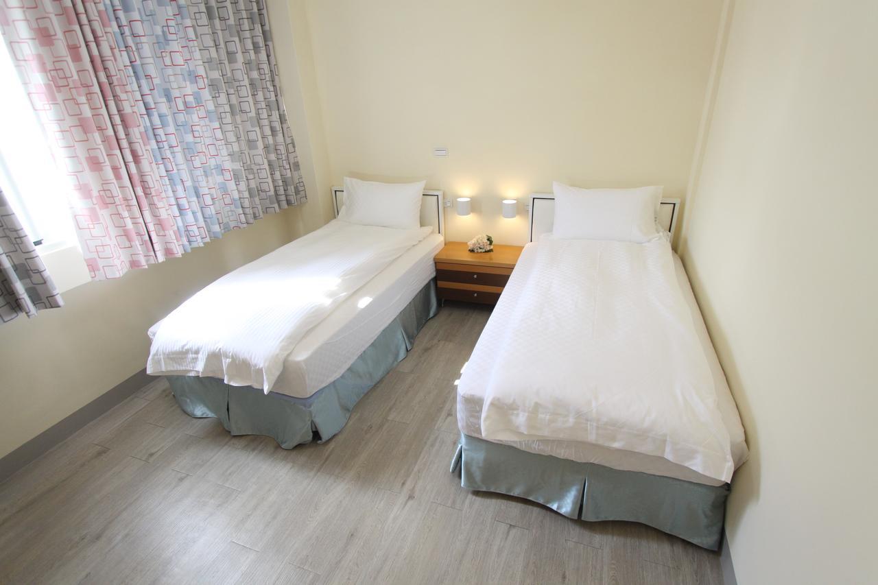 Heyyo Hostel เมืองฮวาเหลียน ภายนอก รูปภาพ